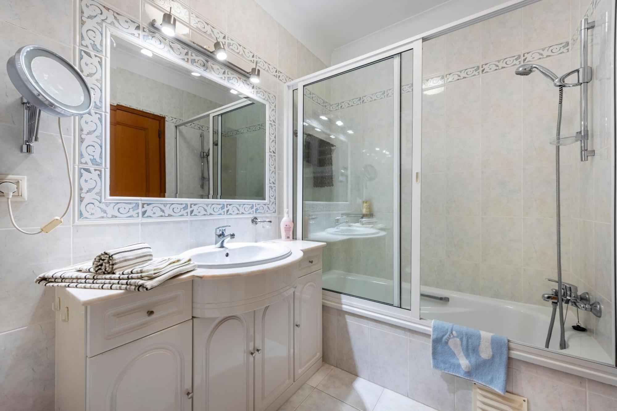 Apartamentos Mira Rio Lagos Eksteriør billede