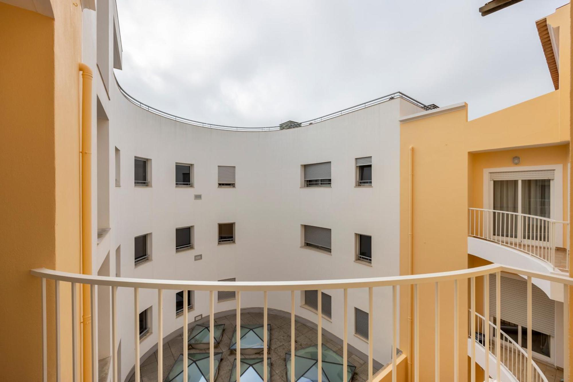 Apartamentos Mira Rio Lagos Eksteriør billede