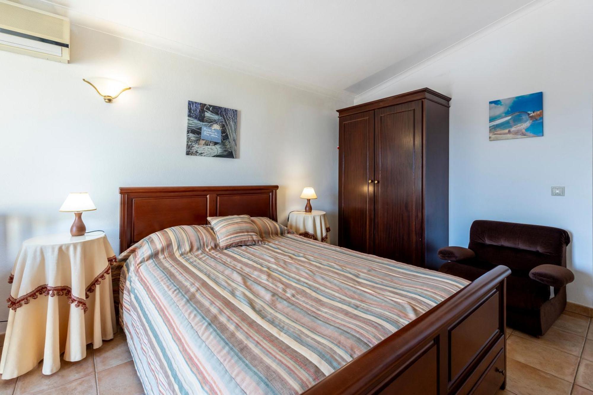 Apartamentos Mira Rio Lagos Eksteriør billede