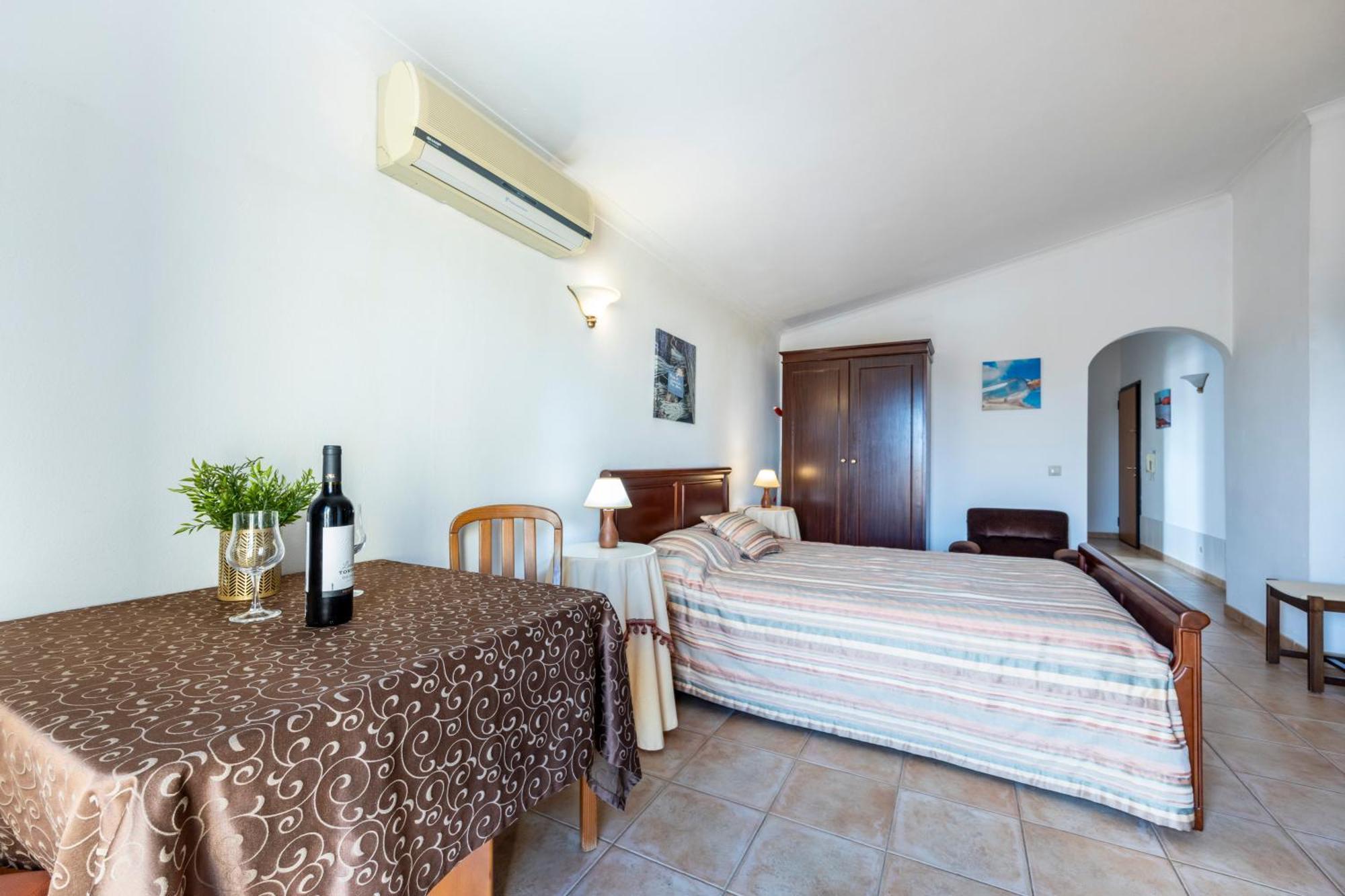 Apartamentos Mira Rio Lagos Eksteriør billede