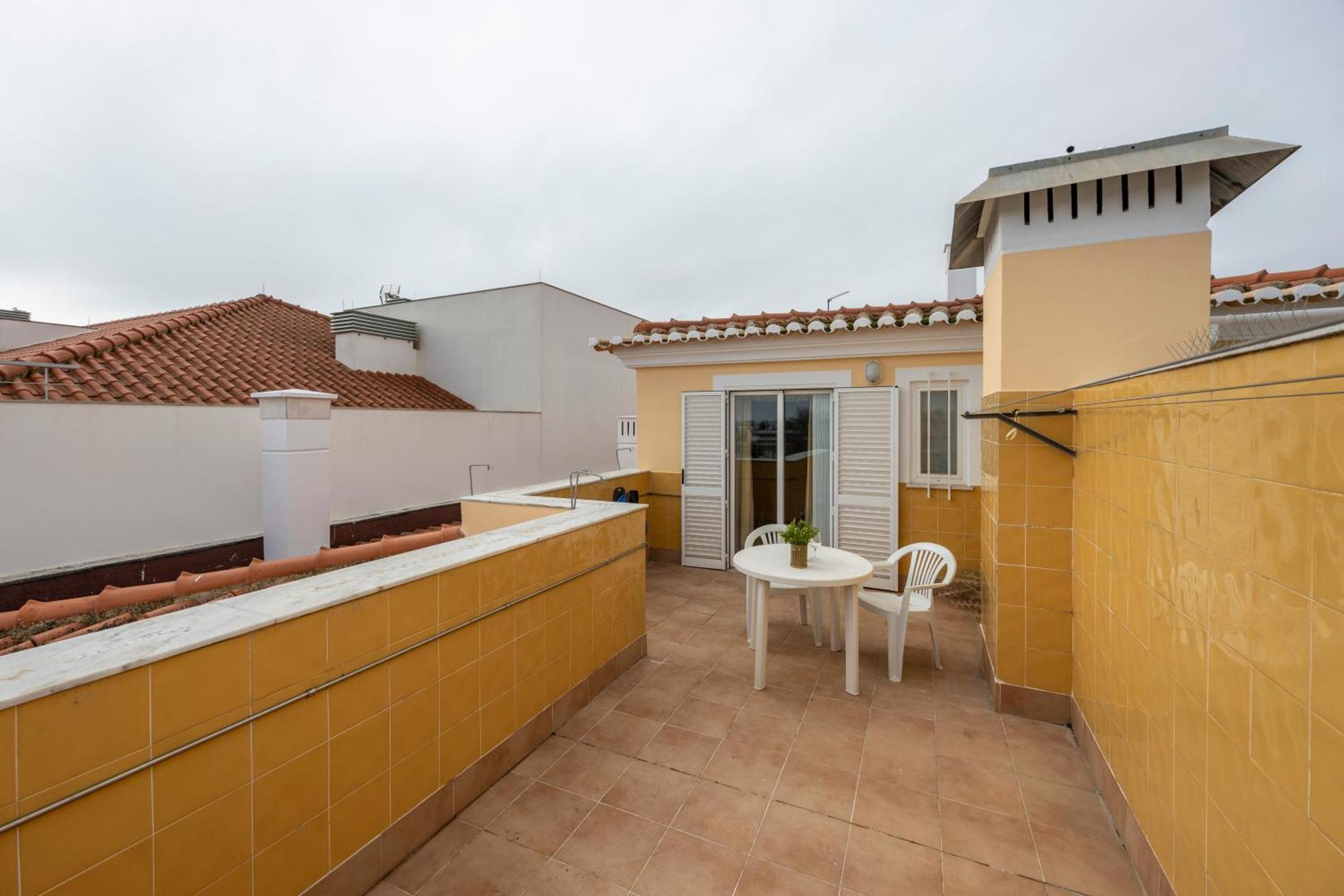 Apartamentos Mira Rio Lagos Eksteriør billede