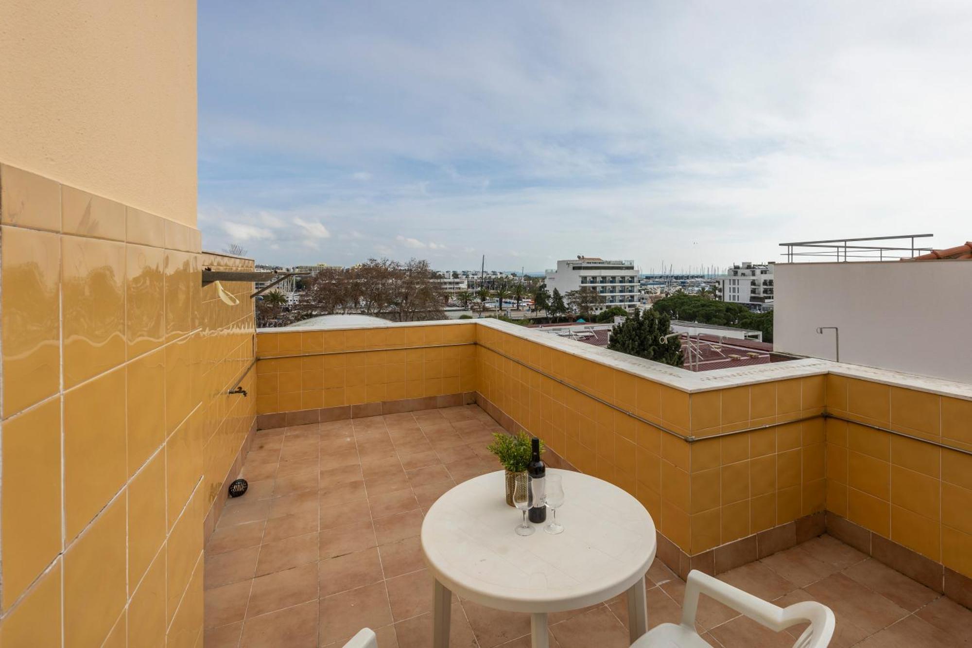 Apartamentos Mira Rio Lagos Eksteriør billede