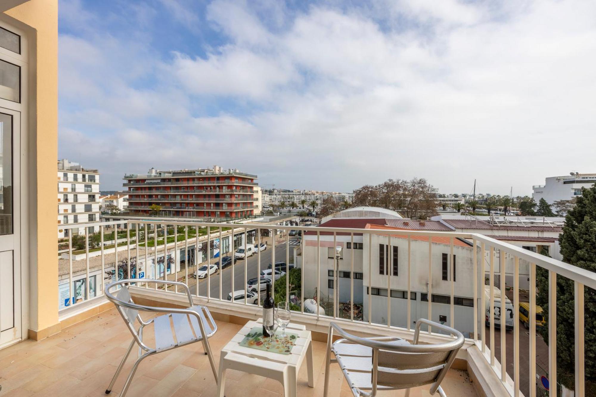 Apartamentos Mira Rio Lagos Eksteriør billede
